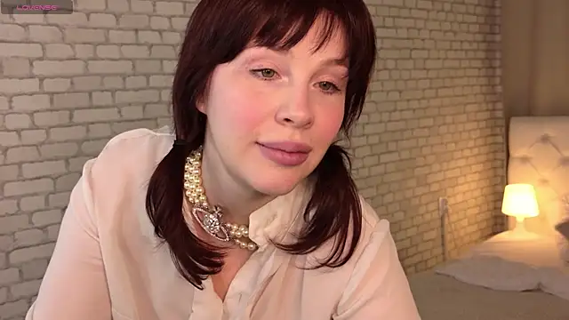 KellyMoussi online show from January 2026 03:26:01 PM