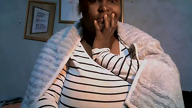 Snapshot of sweetmilkylady chatting on July 2026 04:04:02 AM sweetmilkylady online show from July 2026 04:04:02 AM