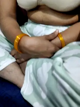 Cuple masti72 online show from February 2026 07:45:01 PM