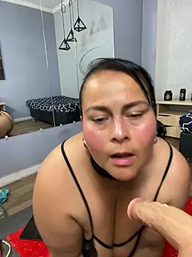 SayMarLuna online show from February 2026 09:09:02 PM