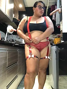 SayMarLuna online show from April 2026 11:44:01 PM