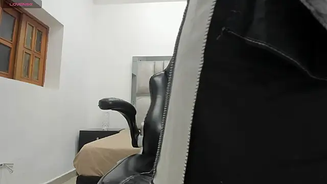 khris  evans online show from April 2026 11:17:01 AM