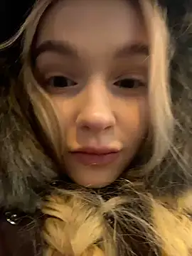 -teenytiny- online show from January 2026 05:38:01 PM