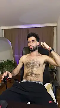  YOURHERO online show from December 2025 07:07:01 PM