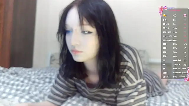 Shine Luna online show from January 2026 07:17:01 PM