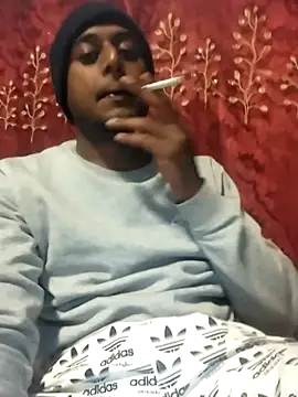 Snapshot of Mohandkim chatting on June 2026 01:43:02 AM Mohandkim online show from June 2026 01:43:02 AM
