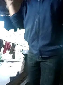 little-effy online show from March 2026 11:03:01 AM