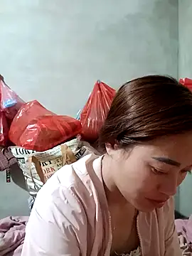 little-effy online show from March 2026 12:22:02 AM