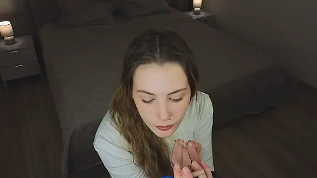 LouieRemeder online show from December 2025 04:18:02 AM