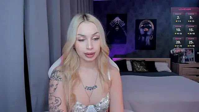 LanaMiracle online show from February 2026 04:07:01 AM