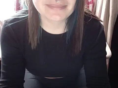Snapshot of 666maskgirl chatting on May 2026 04:58:02 PM 666maskgirl online show from May 2026 04:58:02 PM