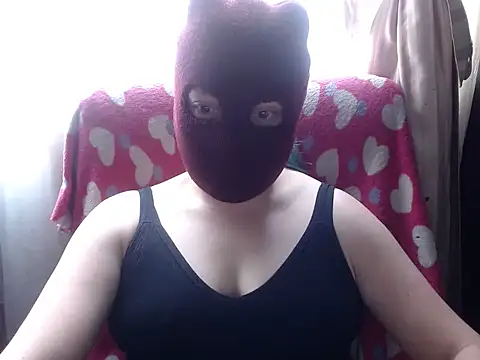 Snapshot of 666maskgirl chatting on June 2026 05:17:02 PM 666maskgirl online show from June 2026 05:17:02 PM
