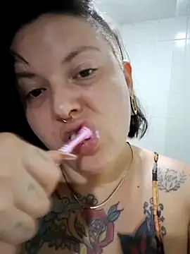 Divine Pouvoir online show from February 2026 08:18:01 PM