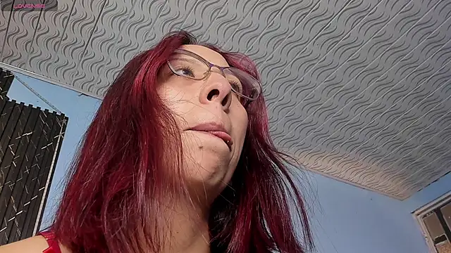 Moolly Evanz online show from April 2026 02:06:01 PM