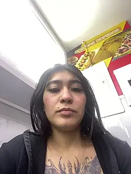 MiaFox 03 online show from April 2026 04:52:02 AM