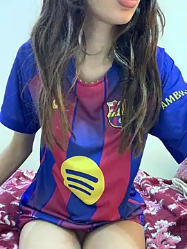 yasmina2020 online show from April 2026 04:45:01 PM