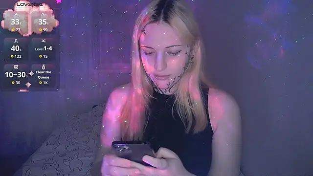 AlexaLaRose2 online show from December 2025 01:02:01 AM