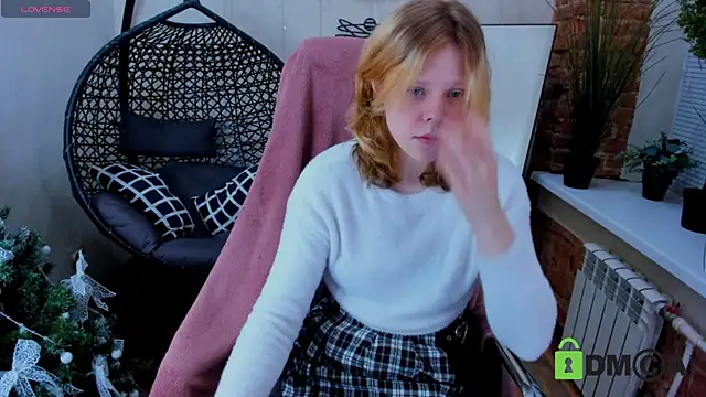 Soft Flame online show from December 2025 03:30:02 PM