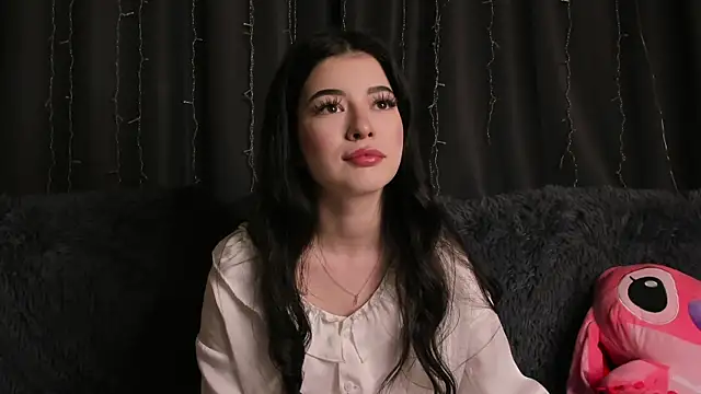 LisaColee online show from June 2026 09:01:02 PM