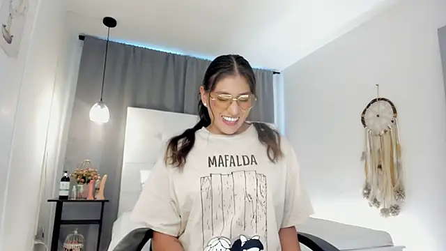 liaa moretti  online show from January 2026 07:19:01 PM