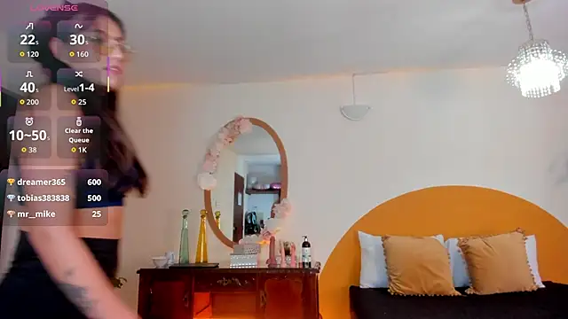 liaa moretti  online show from February 2026 07:30:02 PM