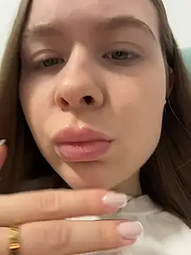 Nicole Loving online show from January 2026 06:32:02 PM