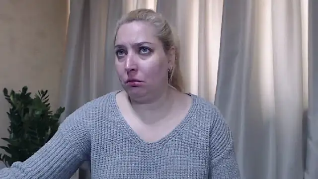 Snapshot of sweetpussy13 chatting on April 2026 05:36:02 AM sweetpussy13 online show from April 2026 05:36:02 AM