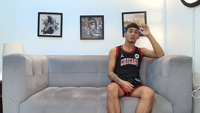 DIAMOND BLACKS online show from February 2026 07:42:02 AM