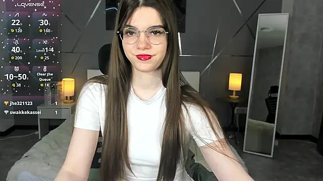 miss  evelyne online show from January 2026 01:29:01 AM