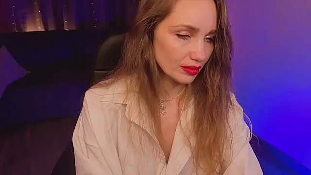 Vivien Star online show from December 2025 05:45:02 AM