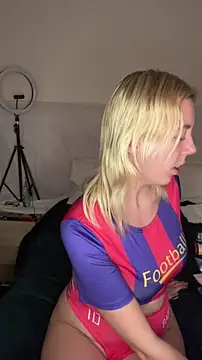 MonaNoire online show from January 2026 12:40:01 PM