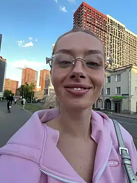 SunnyShiney online show from June 2026 04:56:02 PM