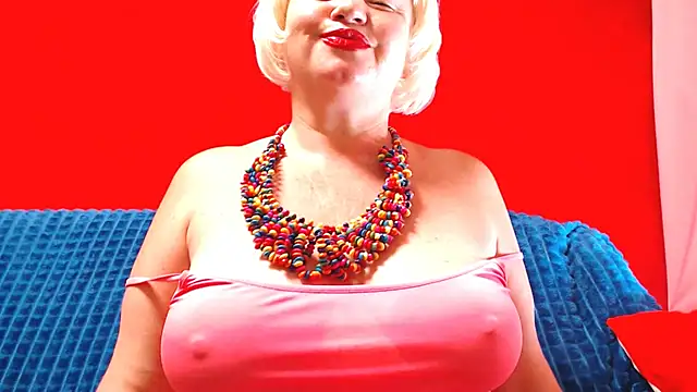 Snapshot of NaughtyMILF4UX chatting on July 2026 04:19:01 AM NaughtyMILF4UX online show from July 2026 04:19:01 AM