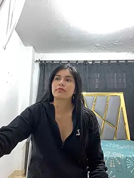 kangomez19 online show from February 2026 07:25:02 PM