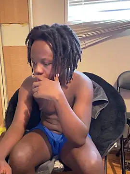 YourLittleBoyfriend online show from December 2025 07:53:02 PM