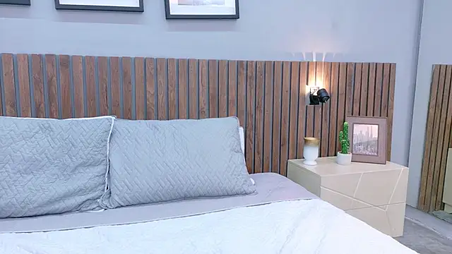 Mia Bellefort online show from March 2026 09:09:02 PM