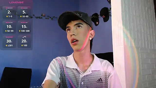 Juan Gomezz26 online show from July 2026 09:42:01 PM