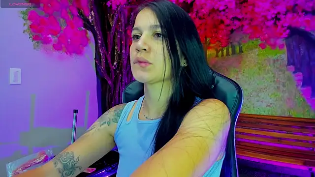 marahanson  online show from January 2026 02:00:01 PM