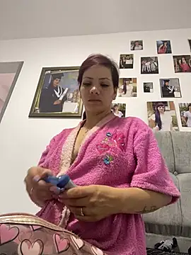 Scarlett  Noir online show from June 2026 05:14:01 PM