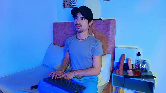 Ethan Briggs online show from January 2026 03:42:02 AM