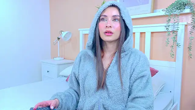 Miia Anderson online show from April 2026 12:37:01 PM