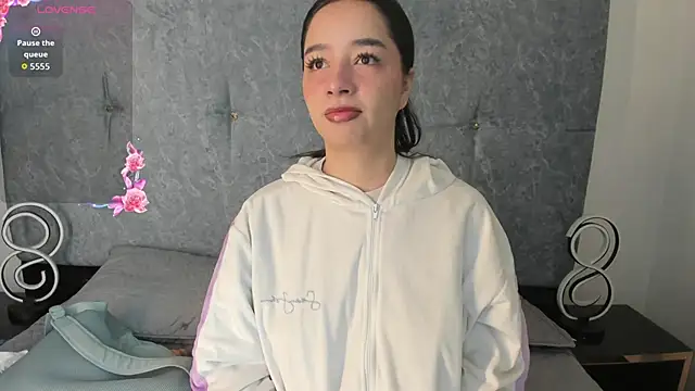 Lanna rosse online show from February 2026 06:17:01 AM