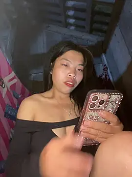 lux-su online show from April 2026 11:27:01 PM