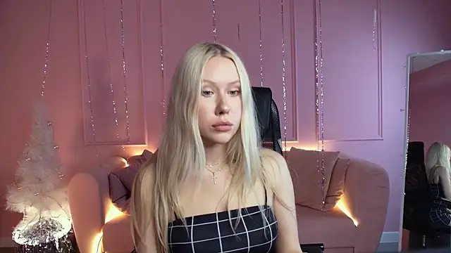 AprilChambers online show from January 2026 02:55:01 PM