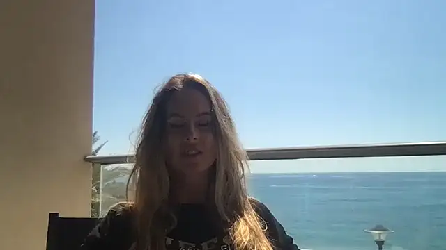 LeMilf online show from March 2026 12:00:01 PM