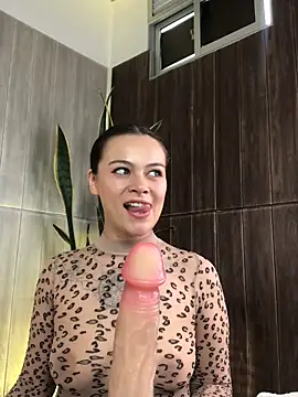 Adelaindiamond  online show from April 2026 12:33:01 PM