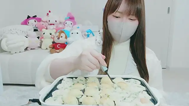 yuyuchan   online show from March 2026 08:36:01 AM