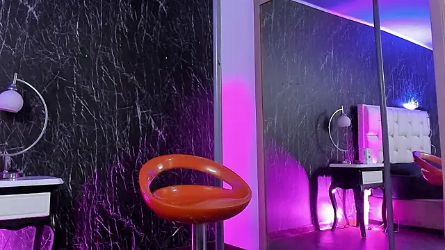 AriaTakahashi online show from January 2026 07:39:01 PM