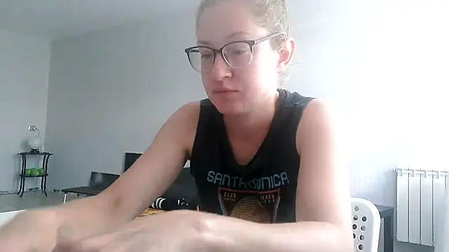 Snapshot of Alice_newhome chatting on July 2026 03:03:02 PM Alice newhome online show from July 2026 03:03:02 PM