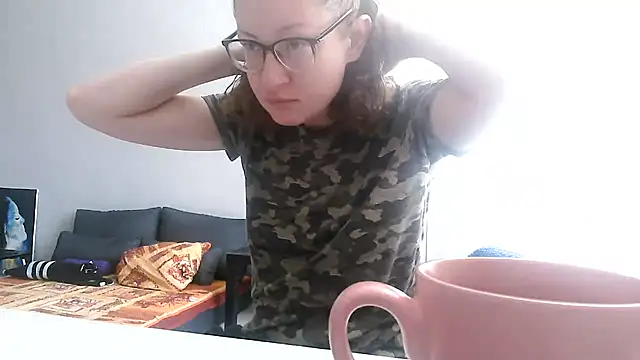 Snapshot of Alice_newhome chatting on July 2026 07:33:02 AM Alice newhome online show from July 2026 07:33:02 AM